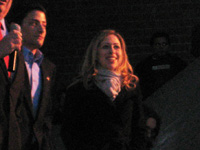 The guy next to Chelsea looks really stoned The guy next to Chelsea looks really stoned